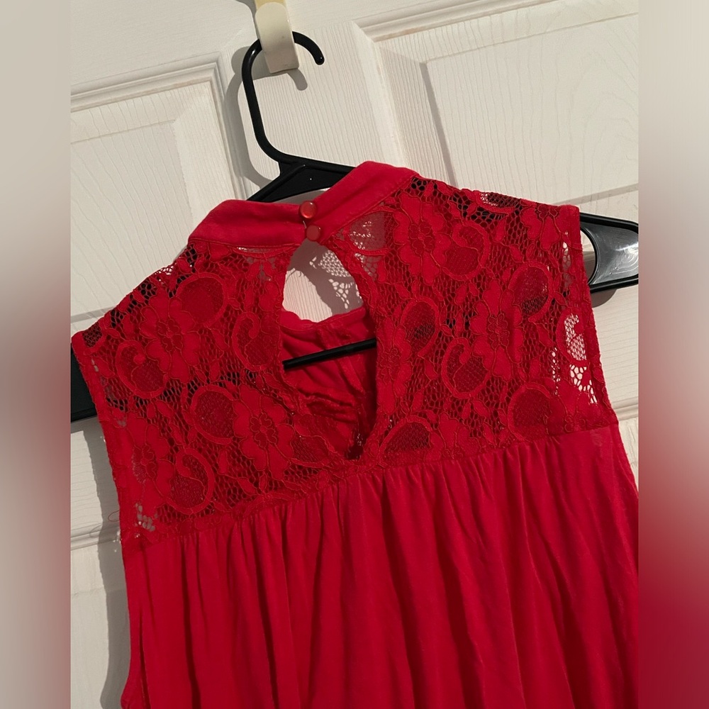 3/$15 RED lace dress short and flowy - Picture 4 of 4